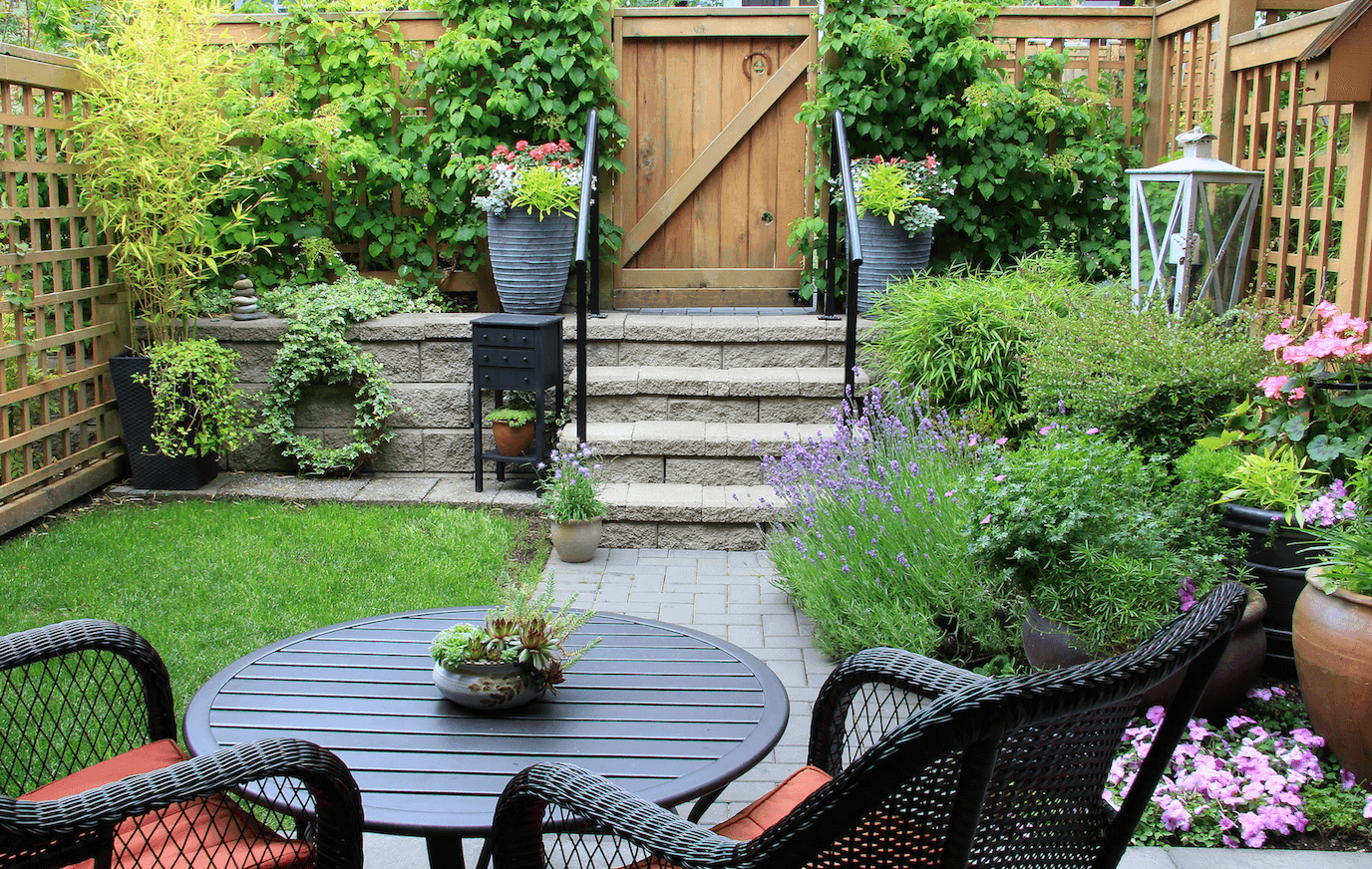 small backyard landscaping ideas